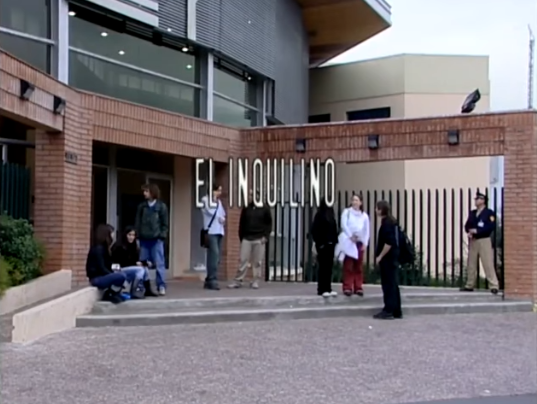 OOC_EDMP's tweet photo. Capítulo de hoy:

"El inquilino"

Temporada 5
Año 2005
Episodio 7

#ElDiaMenosPensadoSinTVN
#ElDiaMenosPensadoTVN
#ElDiaMenosPensadoEnTVN https://t.co/2oIAiAGyLJ