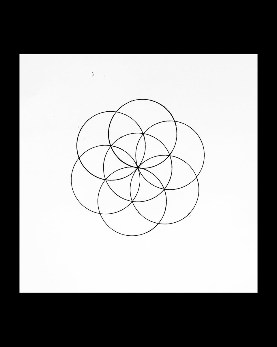somnolent_soura's tweet image. Geometric Mandala Art
.
.
.
Watch video : youtu.be/ecunDXe6iOU
Please subscribe my channel
Like, comment and share
.
.
.
#mandala #geometricmandala #beginnerstutorial #mandaladesign #easy #easymandala #mandaladoodle #zentangle #zentangledaily