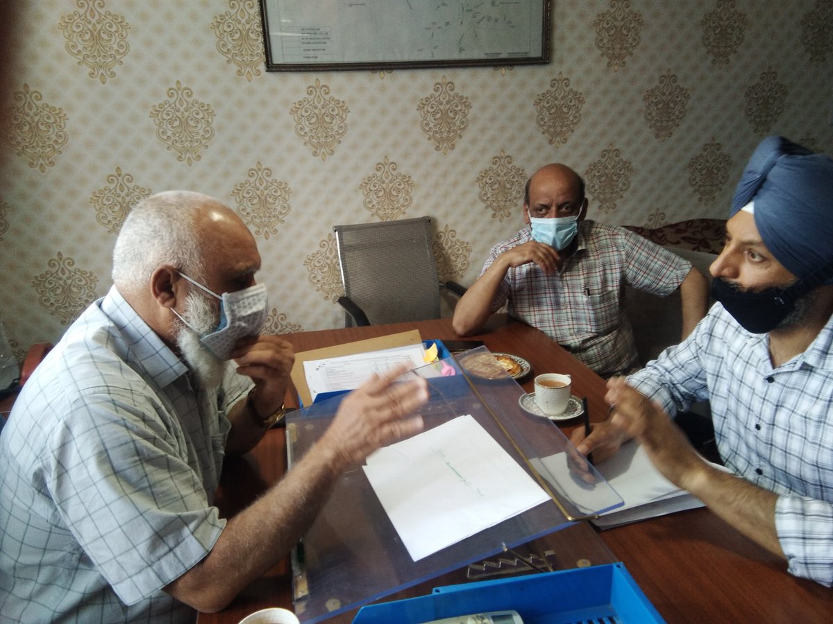 SE O&M Circle Ganderbal called an emergency meeting to take a detailed account of Power Supply to Irrigation Pump stations in District Bandipora especially Sonawari area and to arrive at a solution to problems faced by public .