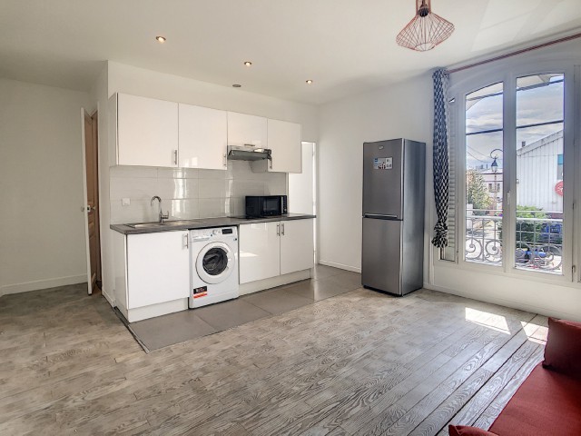 Nouveau: 2 pièces de 37 m2 entièrement rénové: pvt.fm/p/46096732941E