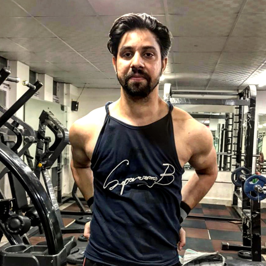 VijayThakral16's tweet photo. #personaltrainer #fitnessmodel #gymworkout #fitnesstrainer #fitnessmotivation #followｍe #followback #followforfollowback  #gymlife #motivationalvideos #gymboy #gymlife #WWERaw #wwemodel #inspiration #actor #fitnessmodel #filmmodel #movieactor #luxury #luxurylife #seriousselfie https://t.co/WyLFY5dOy4