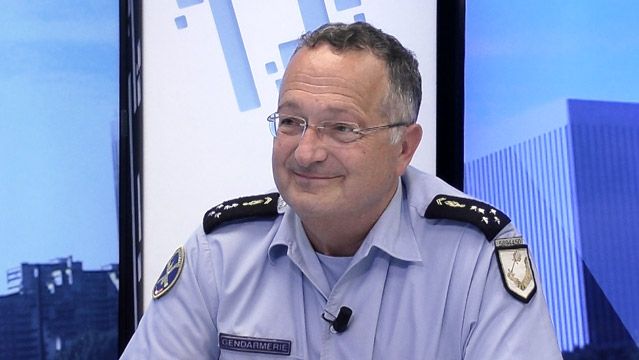 La_Rfg's tweet photo. [La lettre @XerfiCanal | @IqsogRfg | RFG du 29/05/21 📽️] Général d'armée @Ch_RGZ (Directeur Général de la @Gendarmerie nationale). « GEND 20.24 : le sens d’un plan stratégique de transformation ».
👉 https://t.co/wHEkfQK8c7 https://t.co/RCHprXAYgt