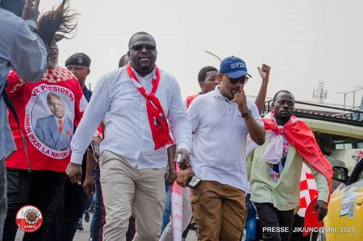 Tshiband_henri's tweet photo. Pourquoi dispersé une marche pacifique ? Pourquoi humilié les partenaires politique ? @VitalKamerhe1 @BillyKambale1 @HTsundu @BMubonzi @nlandumagloire1 @KamusakyJossar1 @franck_tag https://t.co/fX8CnWEAke