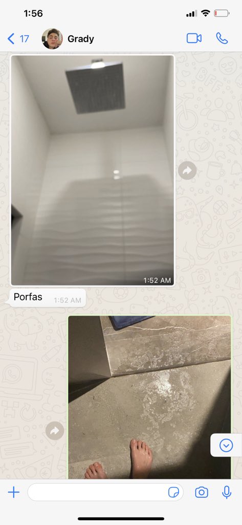 HasvikMC's tweet photo. Llego un rappi y los 2 estabamos bañandonos jajajajajaj https://t.co/PK7IZfgMob
