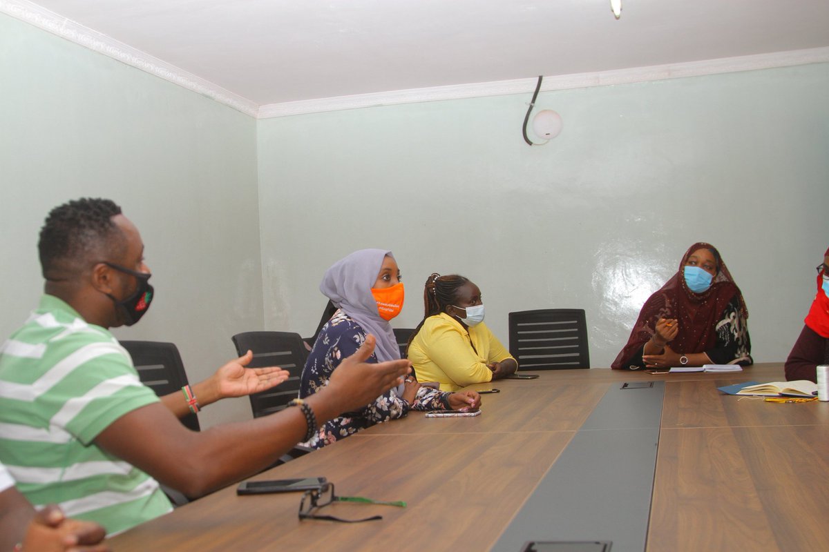 YouthAntiFGMKe's tweet photo. It is said that when we come together great things happen,while at marsabit we got a chance to pay a courtesy call to the county government and discussed ways our young people can partner with the county government to actualize our dream to #EndFGM and #SGBV https://t.co/wW2cILL0Hb