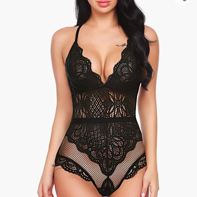 Buy me sum from my Amazon wishlist &amp; you get to see me wear it 👀🥵🥳 or just check it out incase you wanna