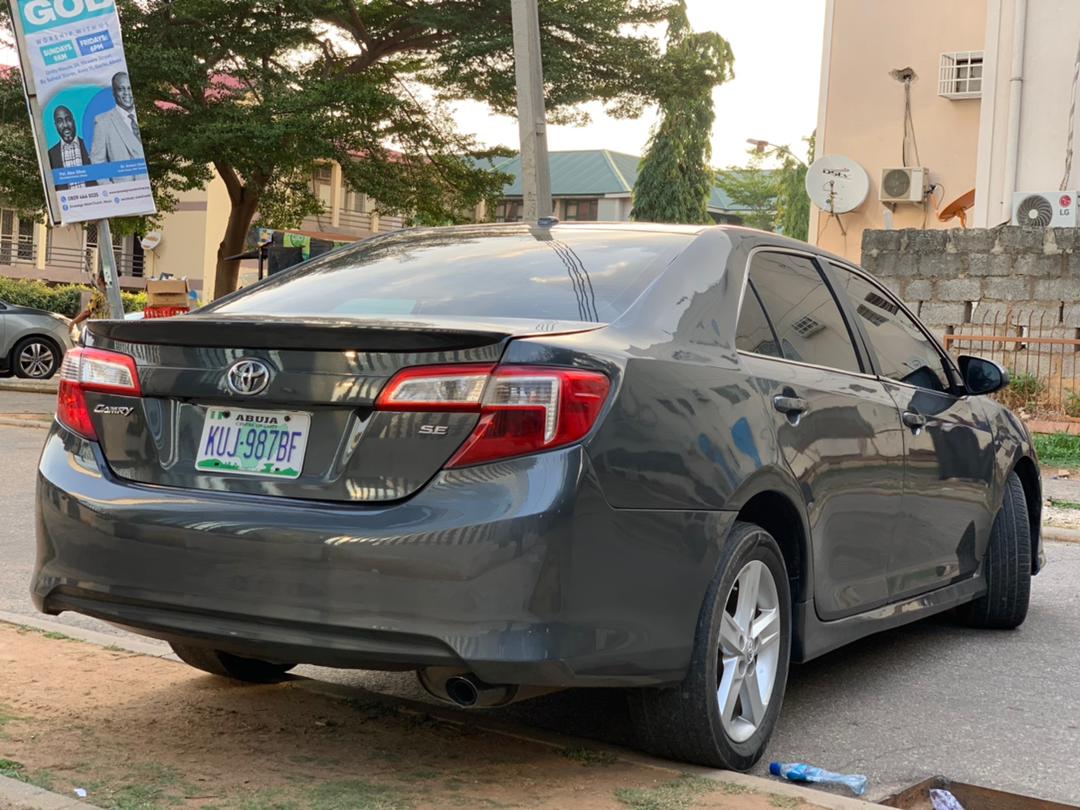datogoniboy_'s tweet image. Please retweet 🙏🏽🙏🏽
Clean cars only   🔥

🚙 : Extremely clean Registered 2012 Toyota Camry xse 

 🌏: Available in Abuja 📍 nationwide delivery

 💰: 4.1m asking with duty 

   📞 :08118170832 
          @skip_001 
#Adeherself