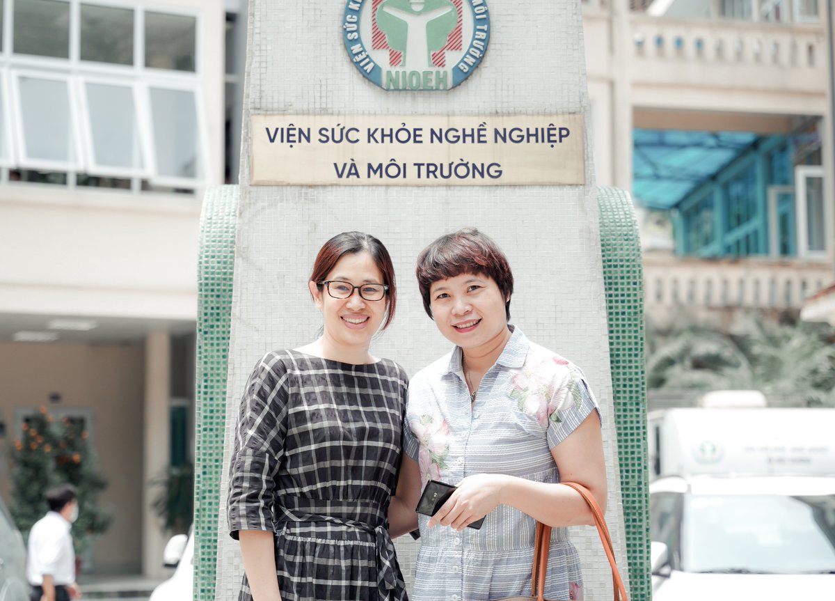 vihelmvn's tweet photo. [V-News]
Last Wednesday, May 19, Vihelm team had a successful ceremony at the National Institute of Occupational and Environmental Health (NIOEH) of sponsoring 100 Vihelms, Vihoods for the frontline medical workers 🥳. 

Here are some memorable moments at the event👇 https://t.co/l3Dz0uJU88