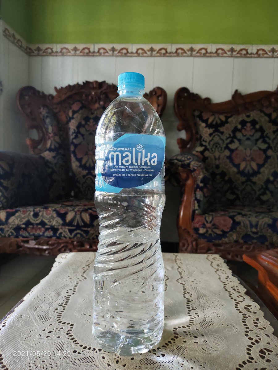 PamZcul's tweet photo. Sehari 2 botol guysss 😄 https://t.co/ZMzYIKayCz