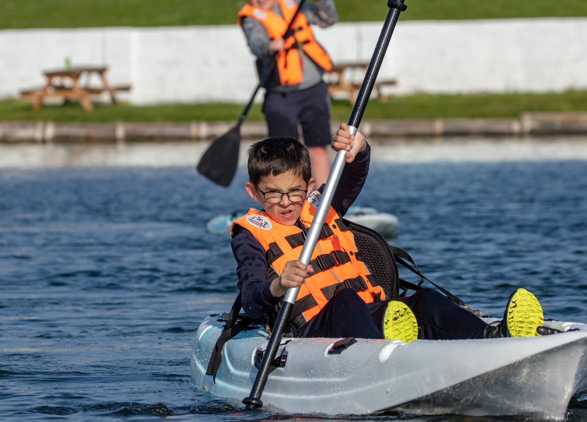 Looking for something to do this half term? 🚣🏼‍♀️
Why not give kayaking/paddleboarding a go at Dovercourt Boating Lake! It's fun for all the family, every age can take part!☀️ <a href="/VisitEssex/">Visit Essex</a> #visitessex 
Book on this link - eola.co/w/1345/activit…