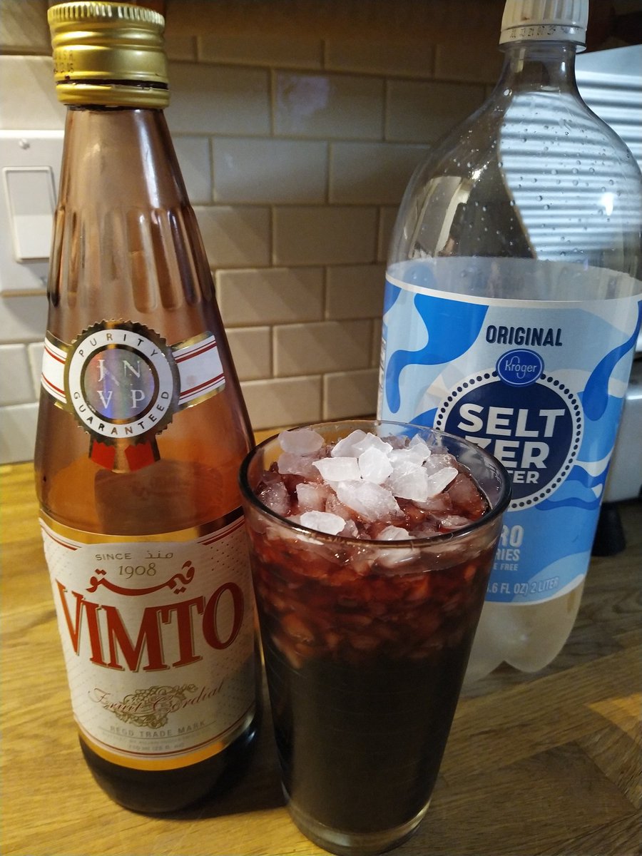 PackingK's tweet image. My favorite drink..Vimto and seltzer water with crushed ice.