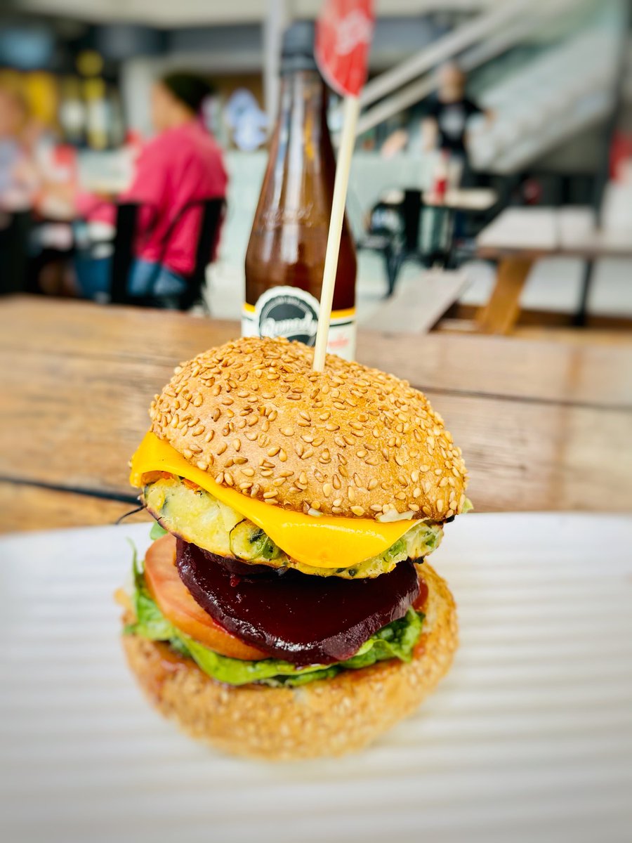 PrinceofSydney's tweet photo. 2nd week of #MeatlessMay going well. I thought I won’t be able to survive without meat in my meals. 

I am doing well eating and drinking my vegetables.

This Veggie burger from @GrilldBurgers  was mouthful. 

You can still join #NoMeatMay for the fun of it. @ayinkehinde 👌🏾💪🏽🚀 https://t.co/DaU2tr5puc