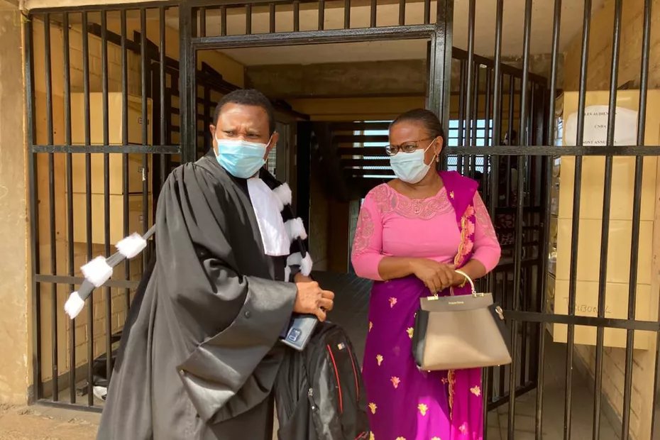 la1ere's tweet photo. Mayotte : l'ancienne maire de Sada, Anchya Bamana, a été condamnée à une peine de 18 mois d'inéligibilité. Elle a fait appel de la décision et pourra donc  présenter sa candidature aux départementales.
https://t.co/2dVgZPM49m https://t.co/TzE4emVg7P