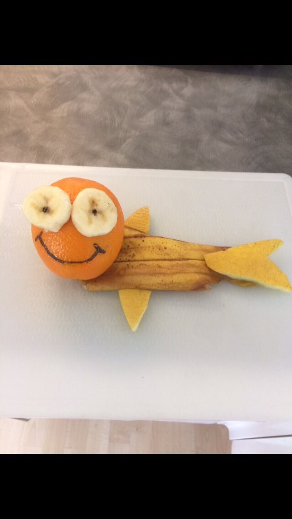 Tinap66Payne's tweet photo. Just seen smug Brenda in Tesco’s, she looked in my basket &amp; asked what I was making for dinner. When I said ‘Fish a L’Orange’ she laughed mockingly and said, ‘With those ingredients?’ And then walked off in her annoying tippetty tappetty shoes.

Up yours Brenda.
Up yours. https://t.co/JHernHyLLI