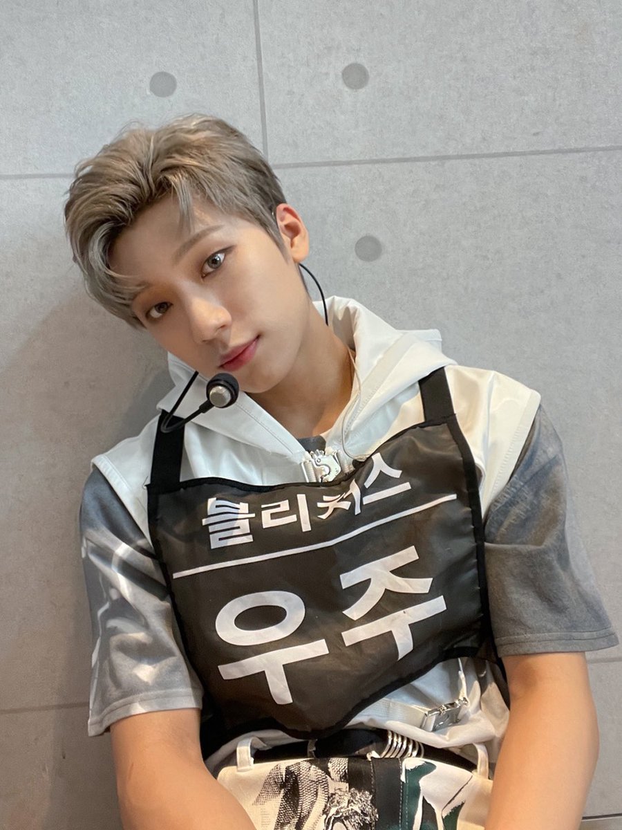 [📷][#BLITZERS]
[#WOOJU_RAID]
앞으로 더 열심히 무대하는 블리처스가 될게요!
We'll continue to work harder on our performances!

#블리처스 #WOOJU #우주