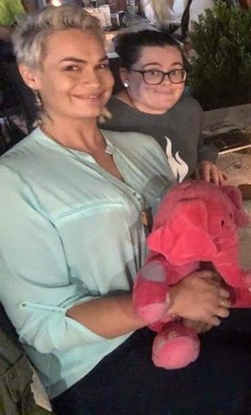 Delakotze's tweet photo. Get yourself a best friend like mine. Not MINE.... cause she's MINE but a similar one! She's the Bees knees! She understands me better than I do myself which is saying A Lot! She is a national Treasure and I will keep her safe because she is like a Diamond! @KbJ5 https://t.co/N8yxMgVc90