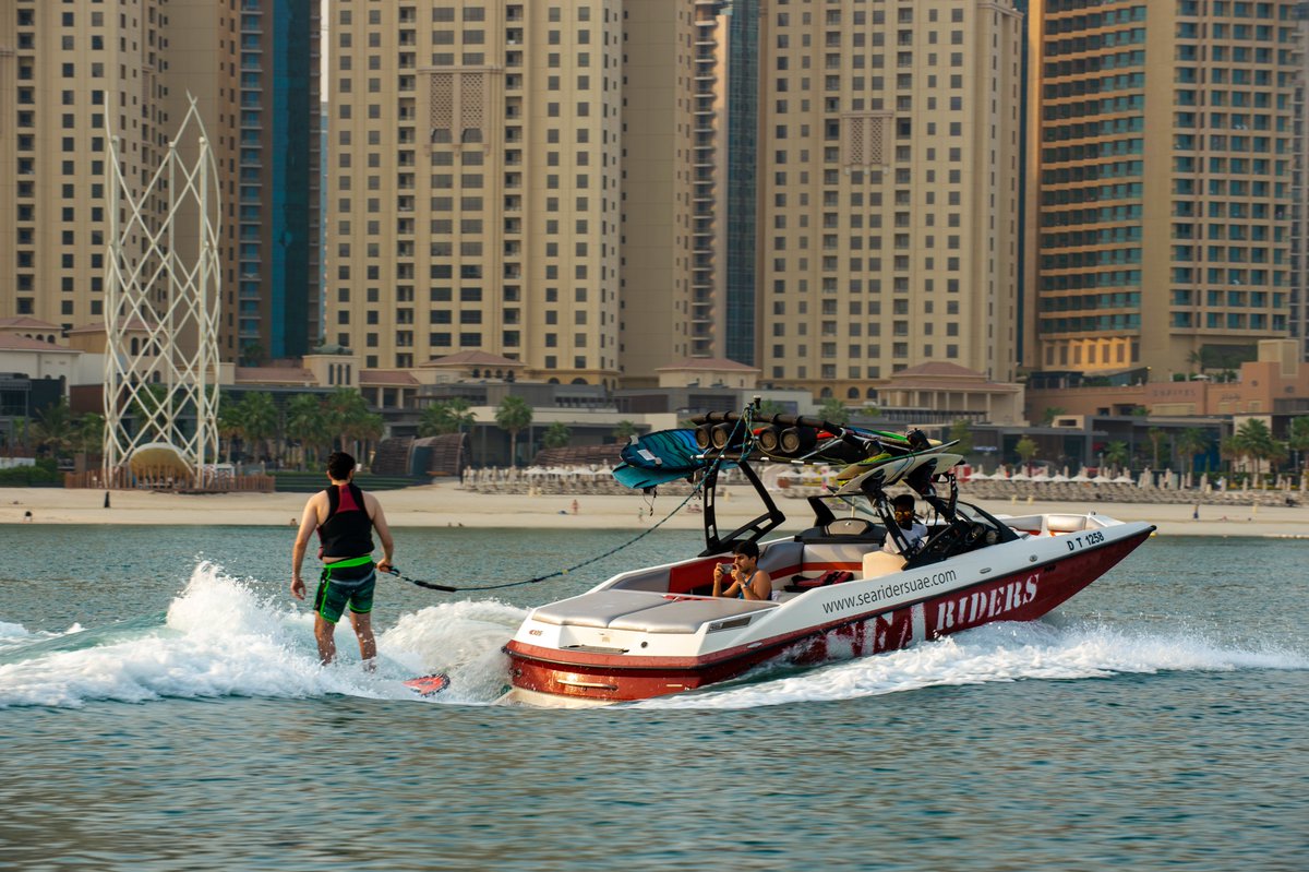SeaRidersUAE's tweet photo. All packages include coaching & equipment. 7 days a week from sunrise to sunset. Beat the Heat and come wakesurf and wakeboard and wake surf!
#watersports #wakesurfing #surfing #sealife #Malibu #WaterSafety #searider https://t.co/y9CwThOLej