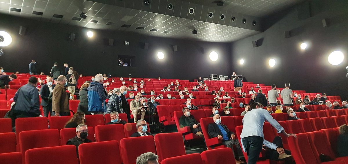 Deux salles, mais une ambiance !

Présentation du projet Stade des Terre-Neuvas, ça commence !