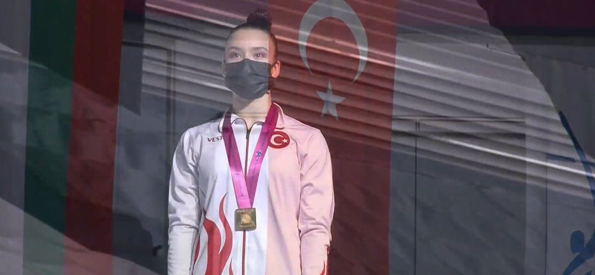 Aerobik Cimnastik Dünya Şampiyonu olarak ülkemiz için bir ilki başaran Ayşe Begüm Onbaşı’yı kutluyorum. Nice güzel başarıların olsun.🇹🇷