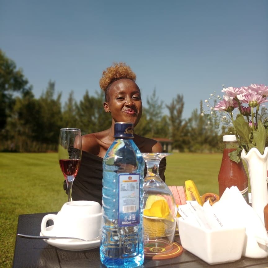 The EPIC weekend has kicked off in style with our winners enjoying a champagne breakfast. 5 star treatment all the way! And its only the beginning. #ItIsEpic #EPIC48 @KisumuCiala Turnup.Travel