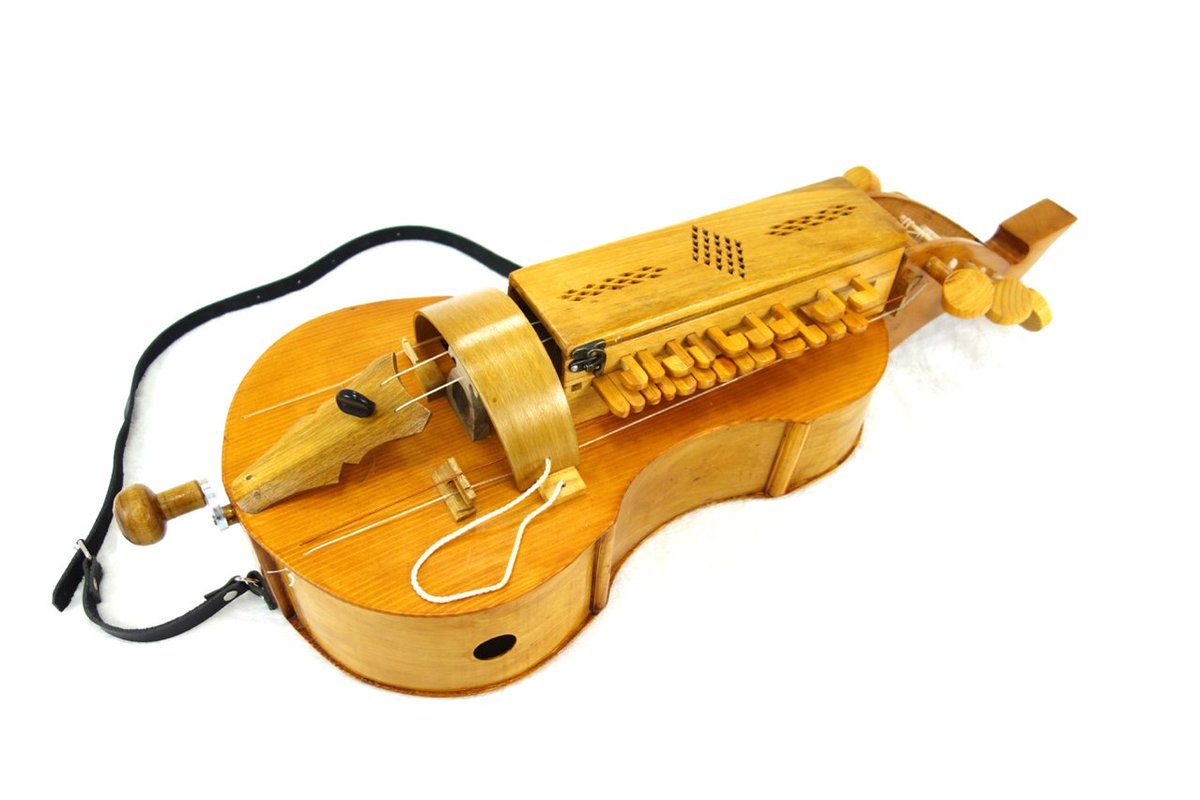 earlymusicshop's tweet photo. Included in our Folk Weekend are special discounts on not 1, not 2, not 3, but 4 hurdy gurdies! See these handsome instruments below and on our website at https://t.co/xjrjwmJ2Kl.
#FolkMusic #HurdyGurdy #FolkWeekend https://t.co/sp86TPEa2y