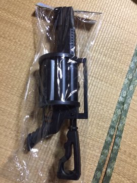 ダイソーにグレネードランチャー 水鉄砲 が売ってたw 100均でグレラン買えんの ダイソー行かなきゃ 500円で買えると話題 2 2 いまトピ