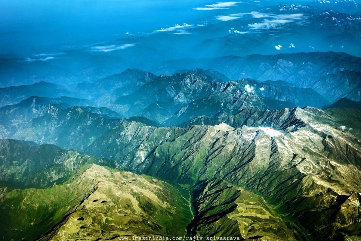 rajiv_imazinind's tweet photo. #Himalaya #India #IncredibleIndia #ThePhotoHour #StormHour #PhotoOfTheDay #photography #photographer #travel #Condenast #GoThere #DekhoApnaDesh #KnowFurther #LPIndia #tripto #taschen #landscapephotography #ImazinIndia #rajivsrivastava @TelegraphTravel @IndyTravel @CNNTravel https://t.co/P0t19XoOeY