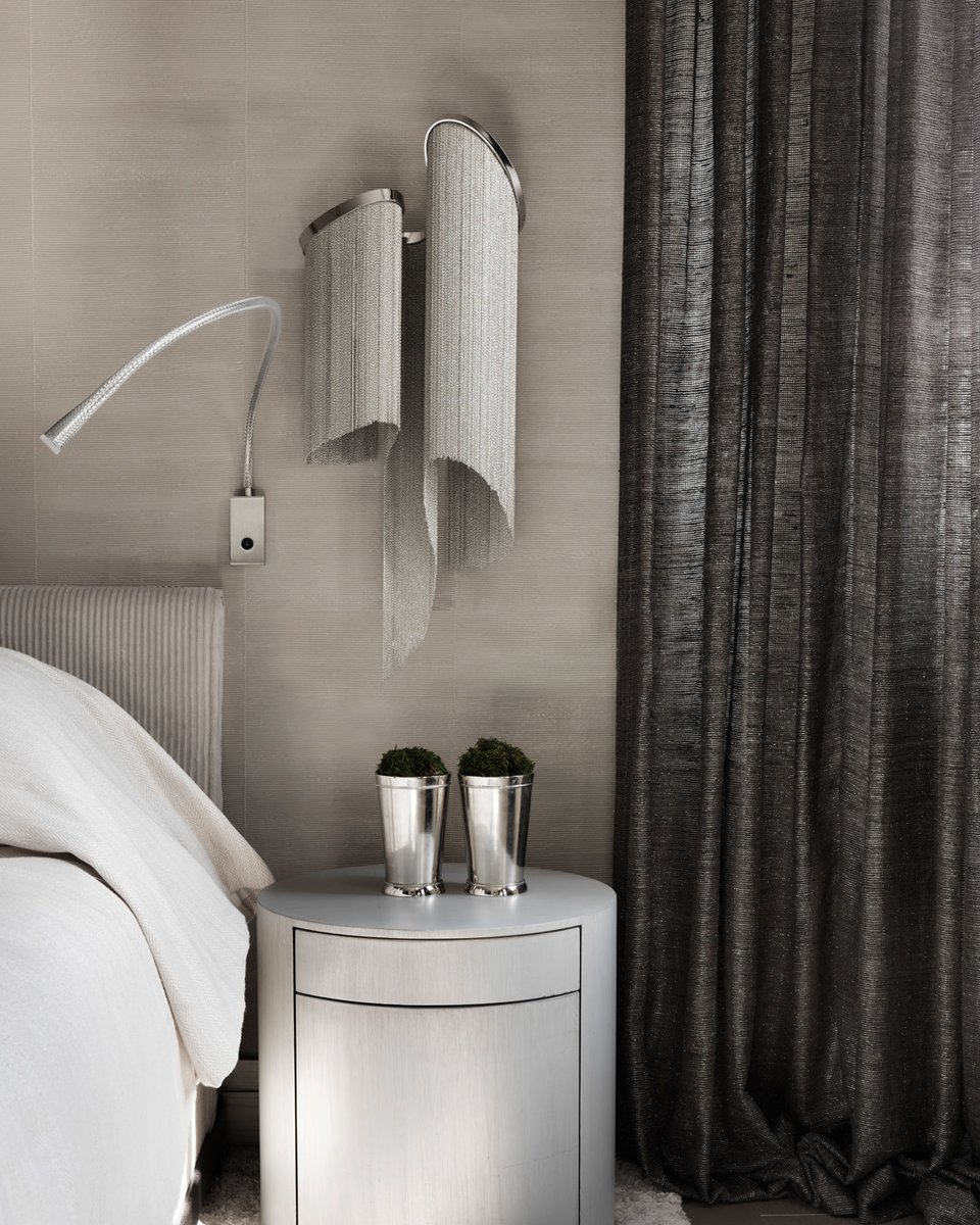 kellyhoppen's tweet photo. Textured light fittings create an added layer of interest, night and day to your design scheme...
#kellysdesigntips #interiordesign #design #designinspo #home #lightening #homestyle #homedecor #lights #designer #style #lightuparoom #lightfitting #nightandday #saturday https://t.co/JxUZOvWv1O