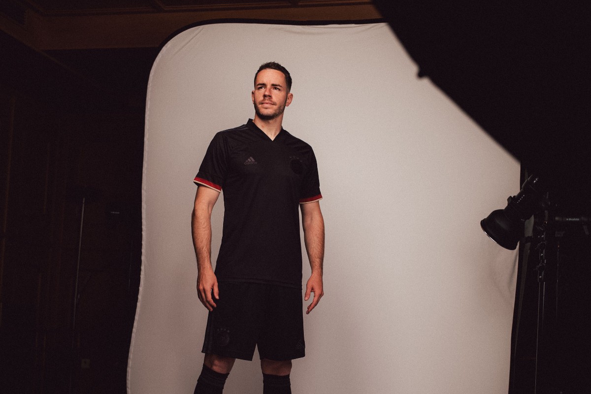 DFB_Team_EN's tweet photo. Getting kitted out 📸

#DieMannschaft https://t.co/ROGySeTTik