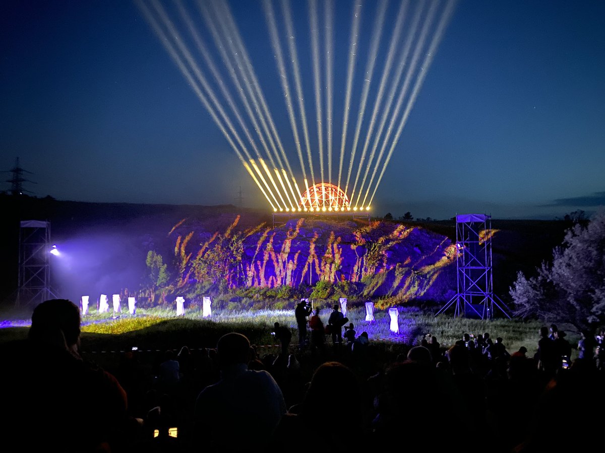 DaraKulyk's tweet photo. «Дорога додому» #Gogolfest #гогольфест #маріуполь https://t.co/WaovhBecGY