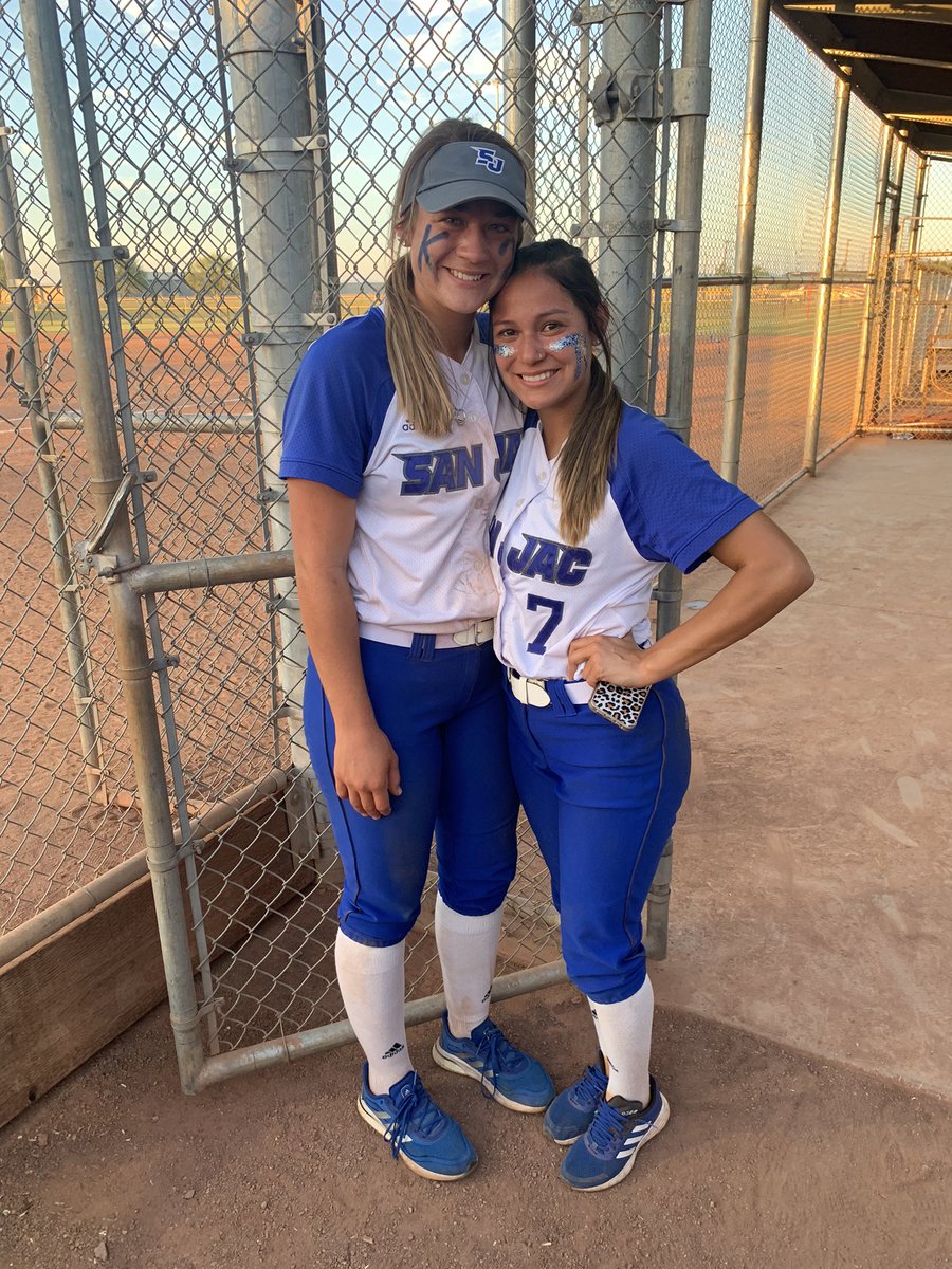 lizbotello77's tweet photo. What an AMAZING freshman year for you two!!! Keep working hard making all your dreams come true @julesgarcia8 @childssmaggie @SanJacSoftball https://t.co/75U2pVOsBP
