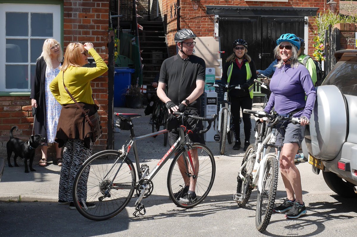 TheSwan_Clewer's tweet photo. WINDSOR CYCLE HUB LAUNCH

Details available of the 3 exciting rides at Sunday's launch of the WCH at The Swan: https://t.co/lWcyLEJTM4

#TheSwan #Clewer #Dedworth #Windsor #WindsorUK #DrBike #WindsorCycleHub #MaidenheadCycleHub #RBWM #PubInWindsor #roundandaboutmagazine https://t.co/EGqkJtFIqQ