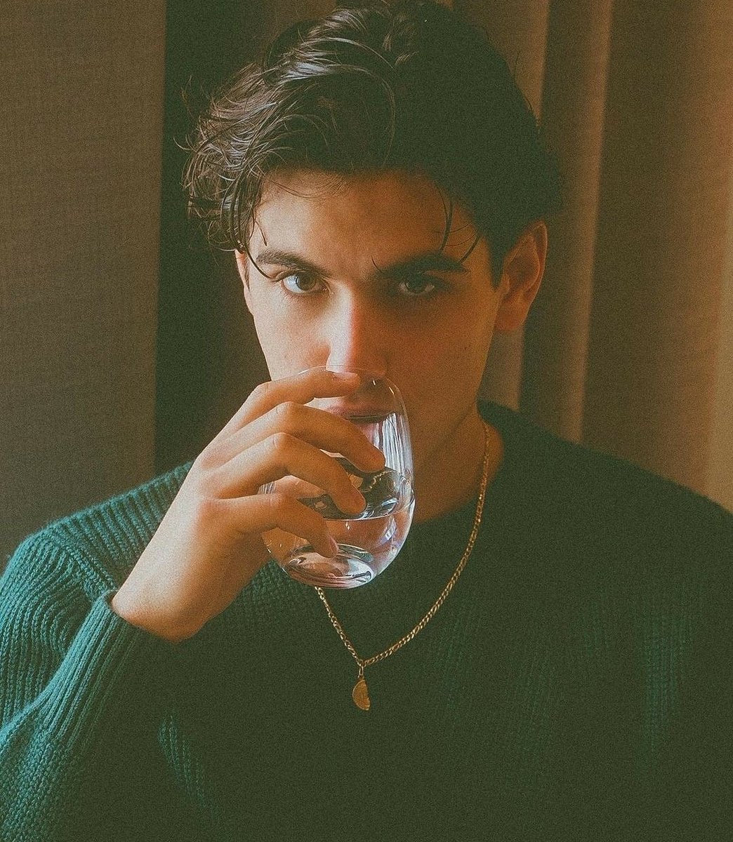 mcnteroo's tweet photo. i do #openfollow for western rps only, kindly help retweet this tweet so i will follow you, and please do follow me back https://t.co/2f1EfUGJVL