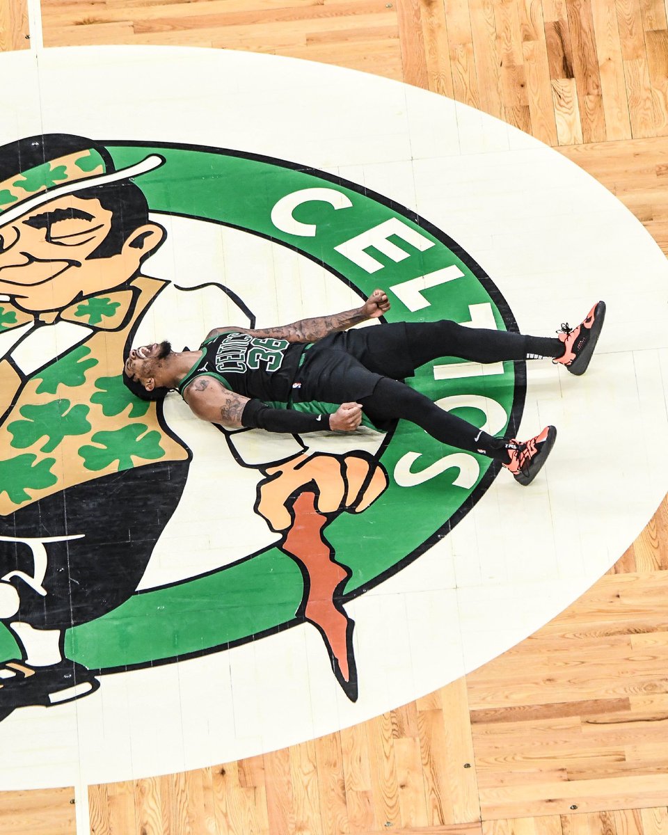 wlohaty's tweet photo. The quintessential Marcus Smart photo https://t.co/lz5TC9Nd4t
