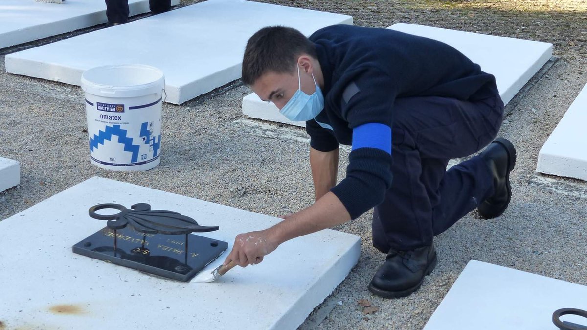 CDC1REG's tweet photo. [#AmbitionJeunesse]
Le #1REG engagé auprès de la jeunesse avec ses Cadets de la Défense. Par leur engagement, ils reflètent parfaitement le lien  #ArméesJeunesse. https://t.co/1ucoo2UTSU