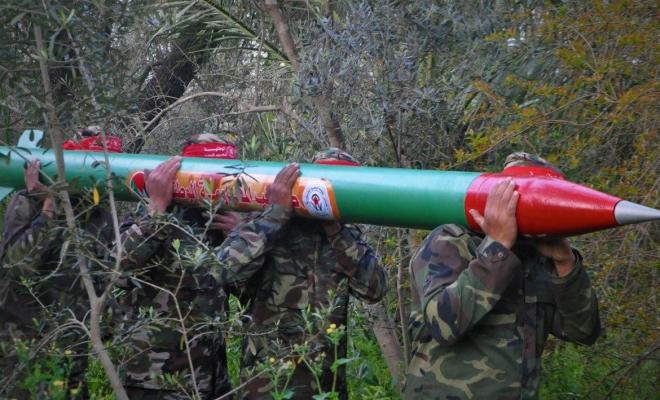 #Thread on unguided artillery rockets used or were used by different militant groups in #Gaza.

- Al...