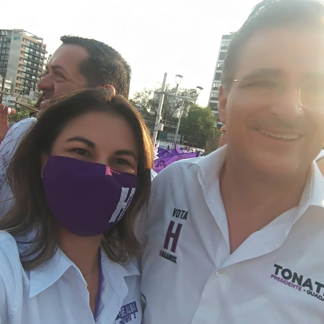 YanuariadeA's tweet photo. El #primer cierre de campaña de @HagamosJalisco fue ¡maravilloso!
#HAGAMOSqueSuceda https://t.co/AVl3MOGSaI