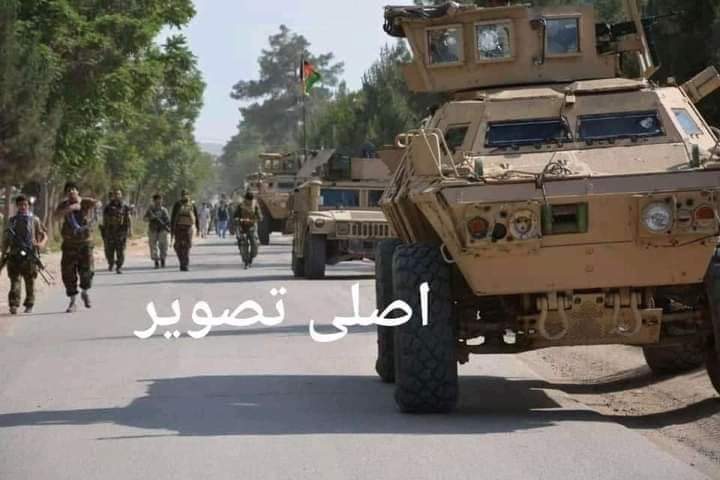 MatiullahArman2's tweet photo. احمد ضیا سراج: طالبانو د نظامي جګړې تر څنګ په تبلیغاتي جګړه هم ډېر زور اچولی، او هڅه کوي چې د حکومت او ولس تر منځ بې باوري رامنځته کړي.
#SaveAFG https://t.co/0xqoFZTQ3f