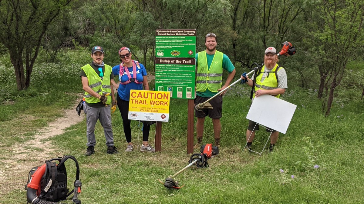 STORM_MTB's tweet photo. During a break in the rain this past Wednesday the REI #reisatx team and @owsatx joined Alex and Jeff to do some much needed trail work on deception.
#ridedirtnotmud #trailworkday #trailmaintenance #respecttheland #trailetiquette https://t.co/xWHq39y8Ls