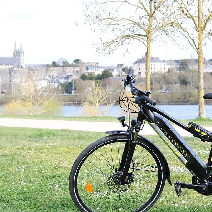 Espace2roues49's tweet photo. Tentez de gagner la location d’une journée de 2 vélos électriques.
✅ Abonnez -vous à  @velolocation49
✅ Abonnez-vous à @espace2roues49
✅ Partager cette publication.
✅ Identifier la personne avec qui vous souhaitez partager ce moment.
Tirage au sort le 11 juin 21 à 18h. https://t.co/y3HU96FRsB