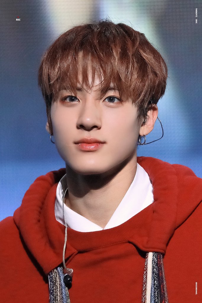 legendhompic's tweet photo. 82. 더보이즈 에릭 https://t.co/UQKYS00XXg