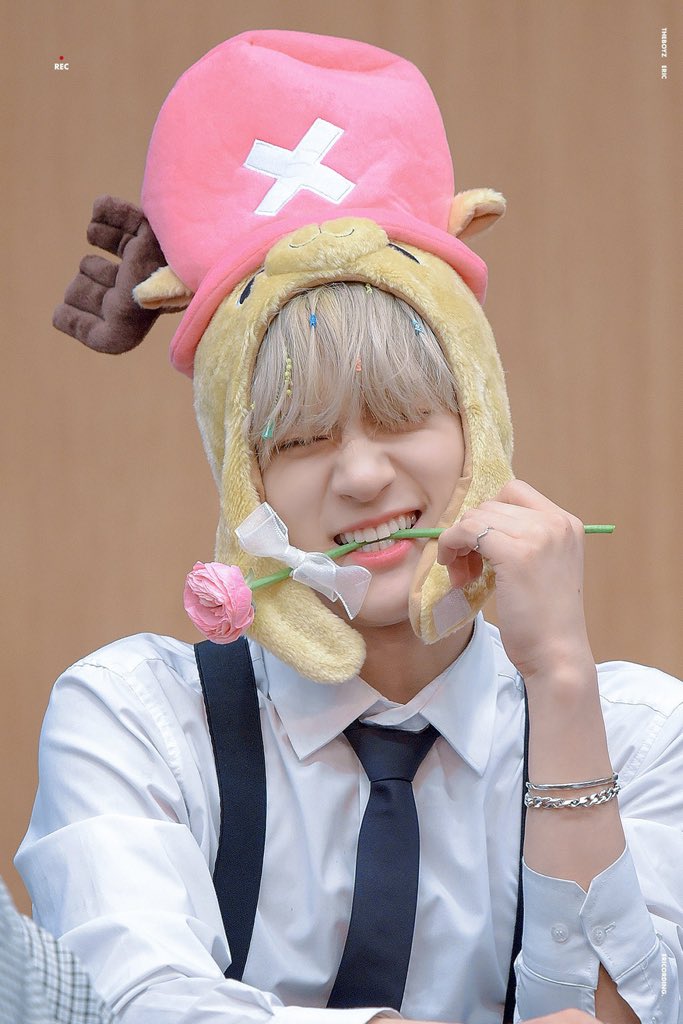 legendhompic's tweet photo. 82. 더보이즈 에릭 https://t.co/UQKYS00XXg