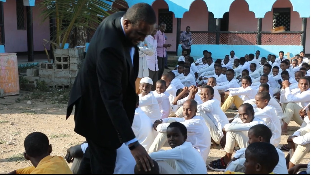 HonOsoble's tweet image. I would like to take this opportunity to wish all those who are sitting for the national secondary exams all the best. Let them embrace honor and integrity during the exams and throughout life. Our children are the hope for our future.