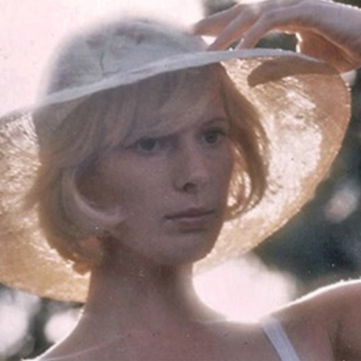 タイムラインに出てこない映画を召喚させよう