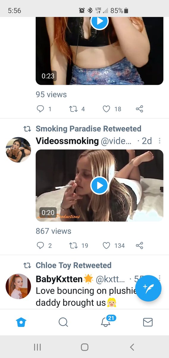 TiTurboTravis's tweet photo. @videossmoking who is this girl?  I don't recall seeing her on your site https://t.co/BHxQlmydNO