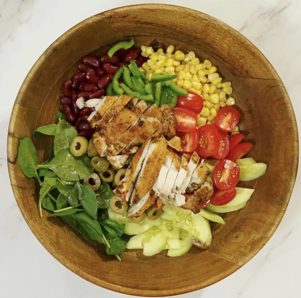 therecipediary's tweet photo. CHICKEN GARDEN SALAD | Easy garden salad with chicken | Lemon vinaigrett... https://t.co/ywC2sPZJ2W via @YouTube #chickensalad #gardensalad #therecipediary #salads #recipes https://t.co/RGhDfjFcXC