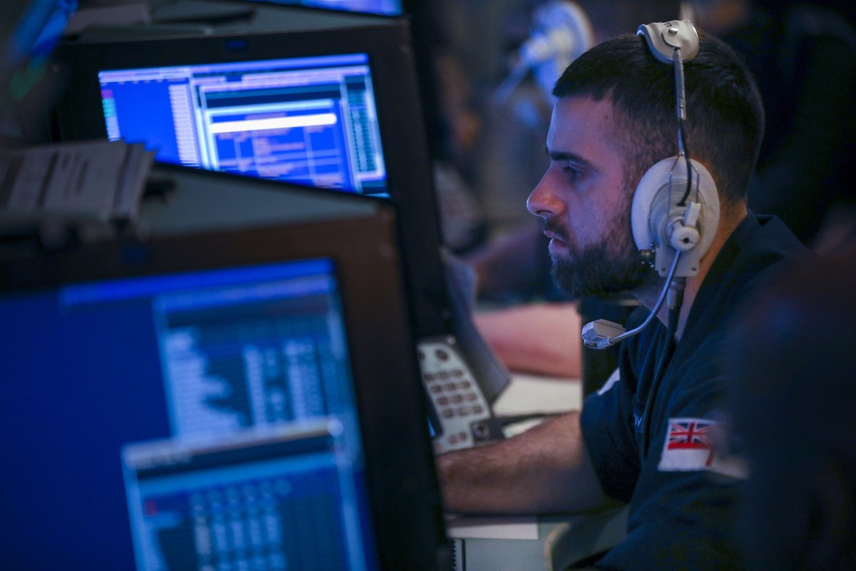 RoyalNavy's tweet image. For the first time the Royal Navy has used Artificial Intelligence to fend off missile attacks during #NATO&apos;s Formidable Shield exercise off Scotland.

@hms_lancaster and @HMSDragon have tested cutting-edge software against supersonic threats 

Learn more: ow.ly/YpoD50EYibB