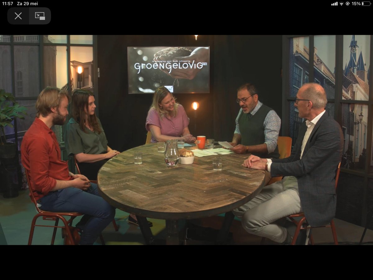 'Eenvoudig leven is de sleutel. Minder gebruiken is belangrijk.

Reduceren, reduceren, reduceren en waar dat niet lukt compenseren.'

zegt <a href="/bertvanderwoerd/">Bert van der Woerd</a> van <a href="/ARochaNL/">A Rocha Nederland</a> 

#GroenGelovig