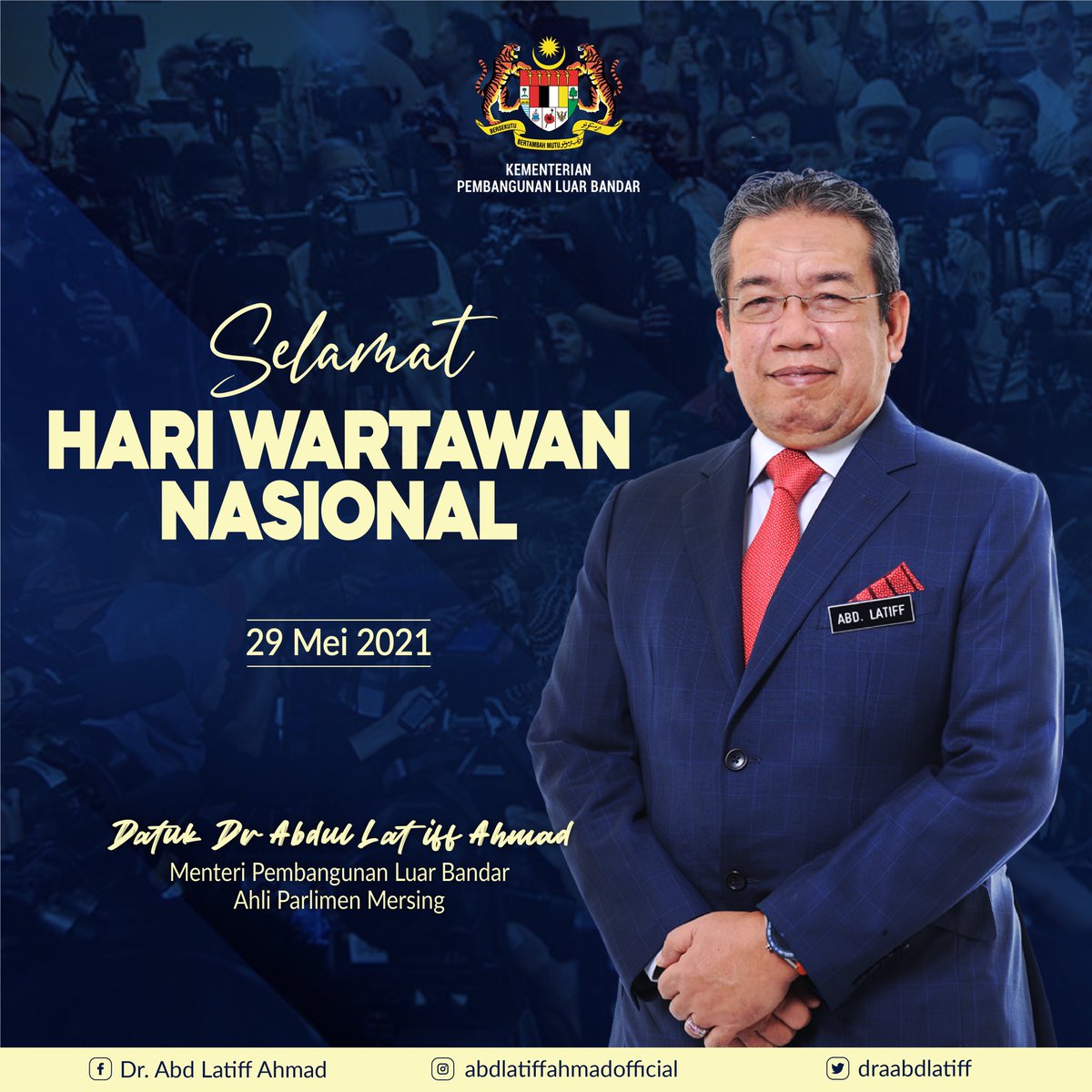 Dr Abd Latiff Ahmad Twitterren Kewartawanan Merupakan Senjata Yang Mampu Mengubah Dan Membentuk Sesebuah Negara Kita Haruslah Menghormati Wartawan Wartawan Yang Bertungkus Lumus Dalam Menyampaikan Input Kepada Seluruh Dunia Selamat Hari Wartawan