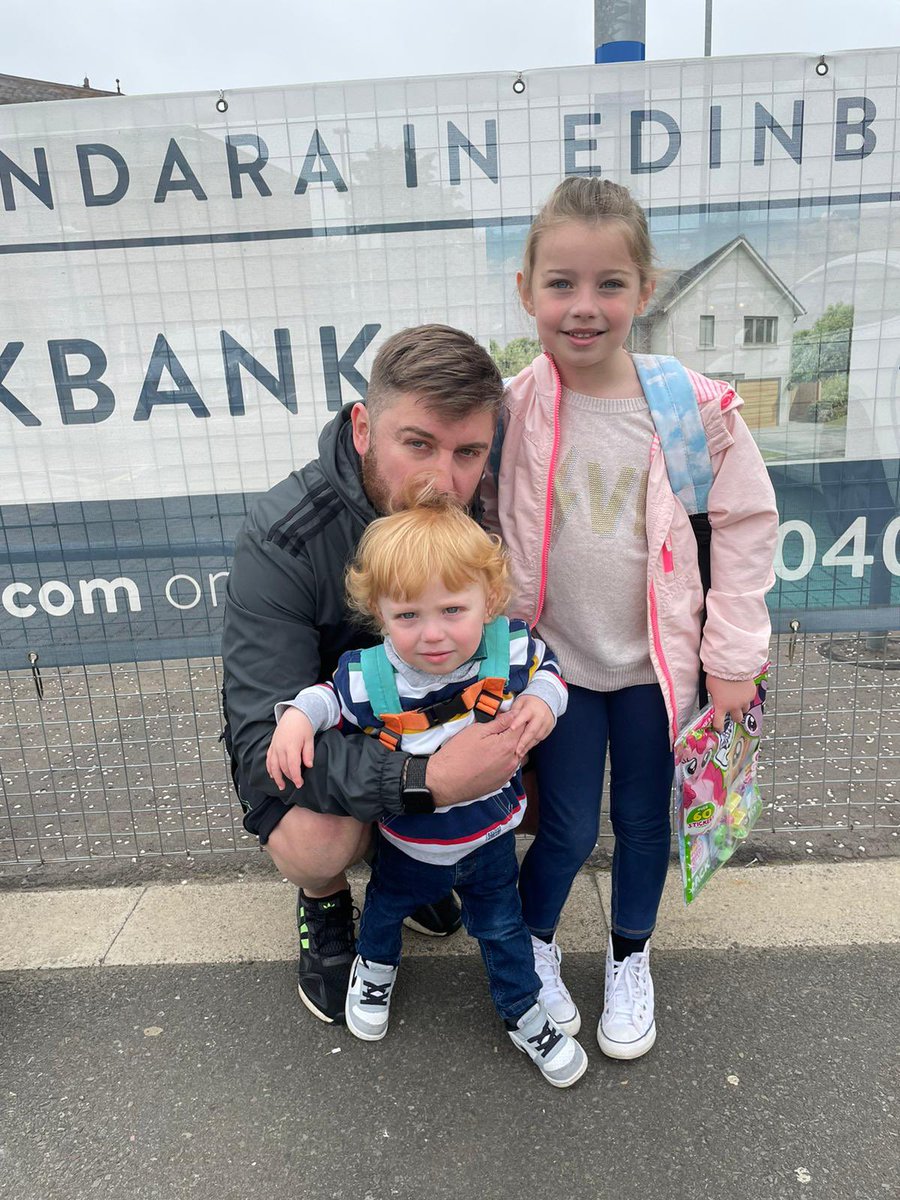 craig_c83's tweet photo. And our Saturday adventure begins! #firsttrainride #nightaway https://t.co/LukDmnPU3H
